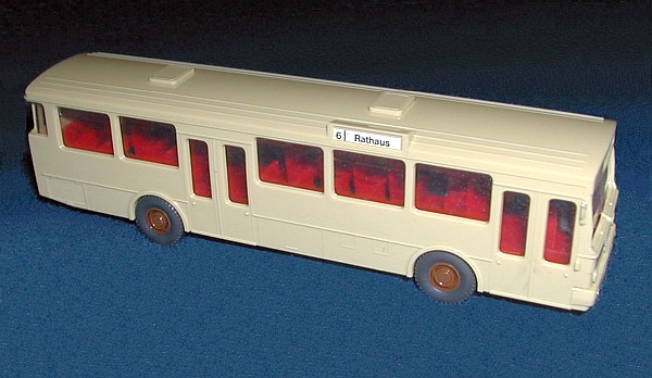 Mercedes-Benz O305